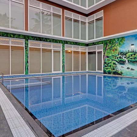 Treebo Golden Terminal, Kochi Airport Otel Dış mekan fotoğraf