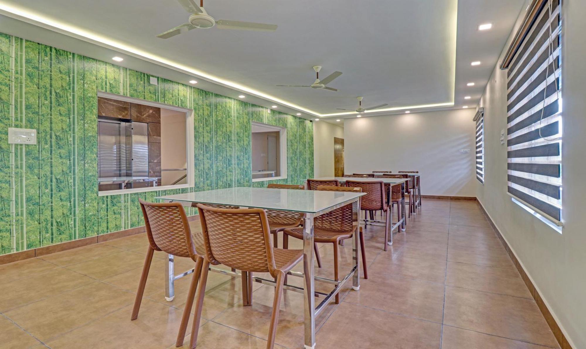 Treebo Golden Terminal, Kochi Airport Otel Dış mekan fotoğraf