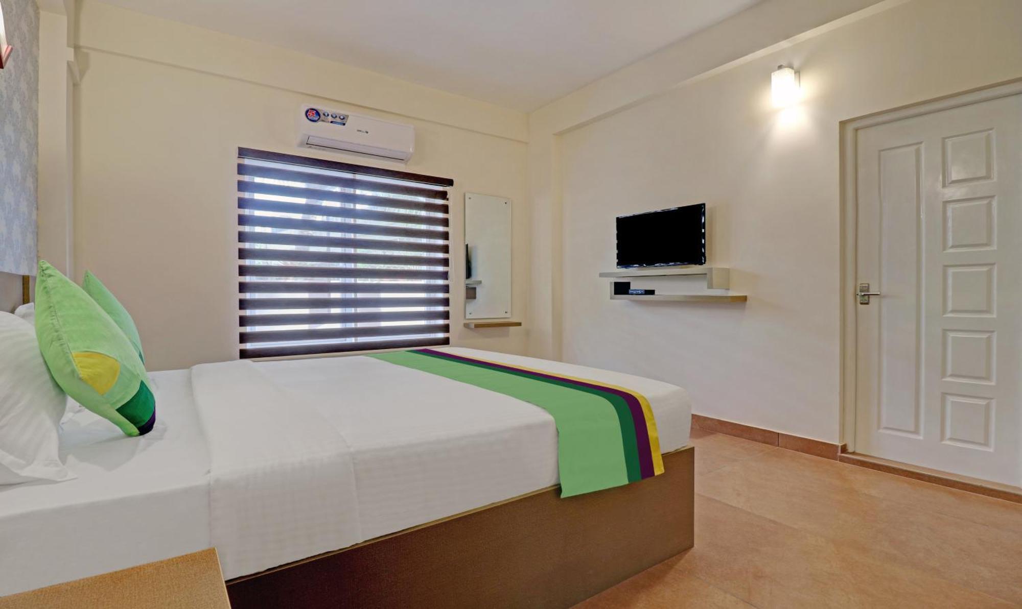 Treebo Golden Terminal, Kochi Airport Otel Dış mekan fotoğraf