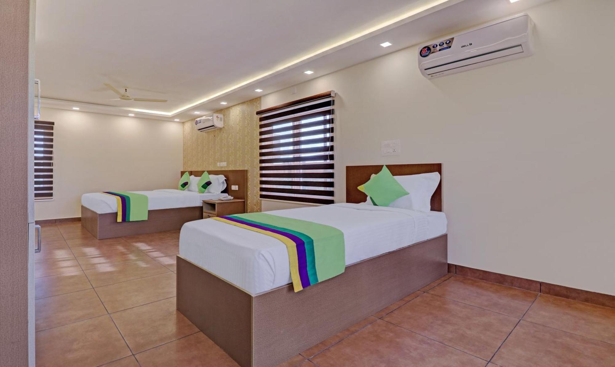 Treebo Golden Terminal, Kochi Airport Otel Dış mekan fotoğraf