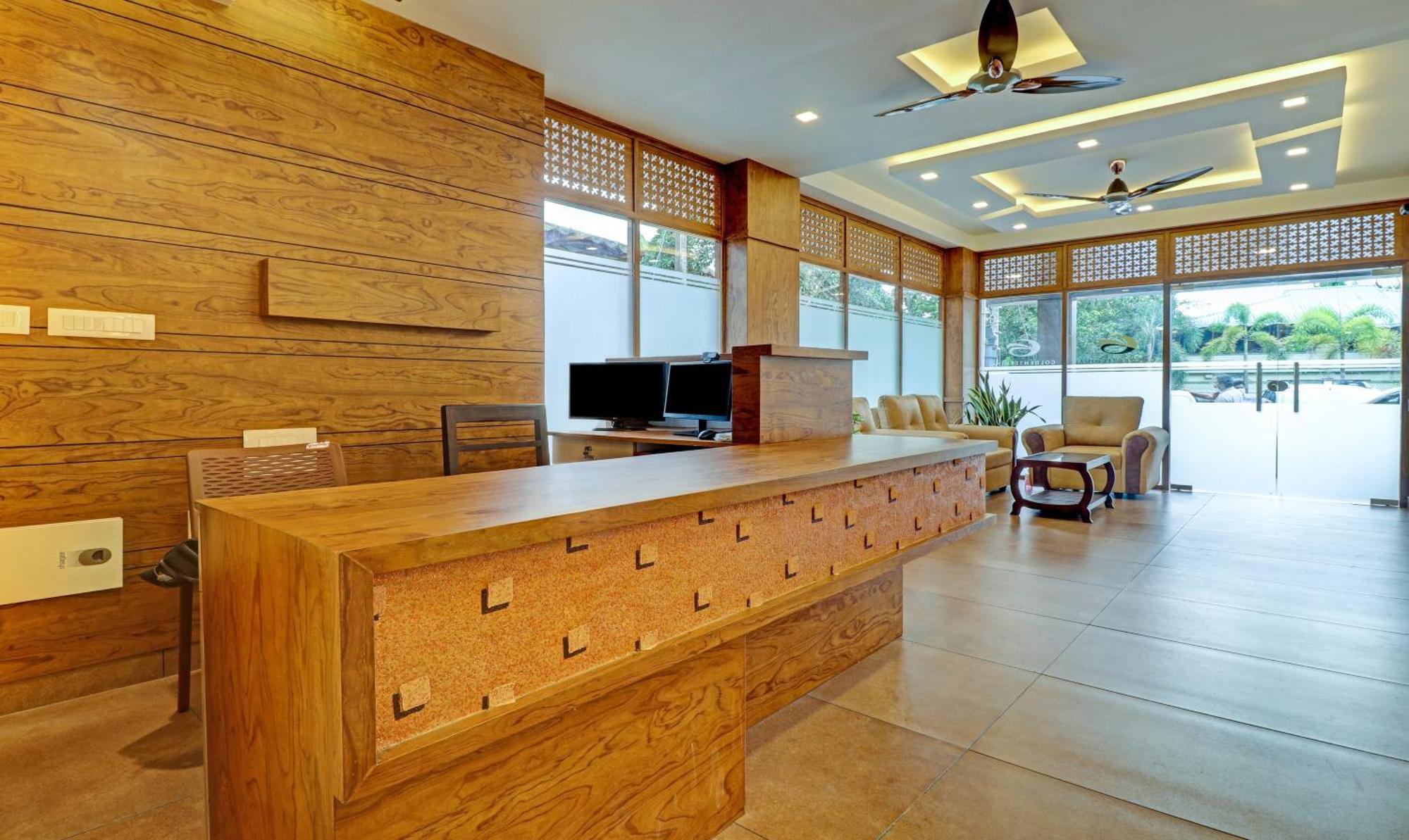Treebo Golden Terminal, Kochi Airport Otel Dış mekan fotoğraf